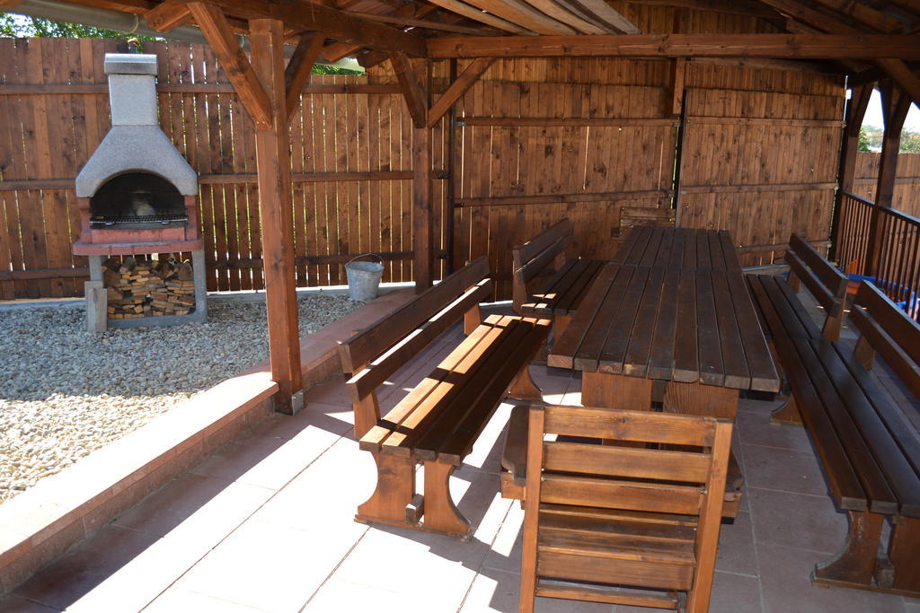 U Jeraba - Komplex A Horni Vestonice Extérieur photo